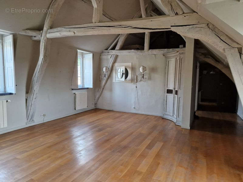 Appartement à COMPIEGNE