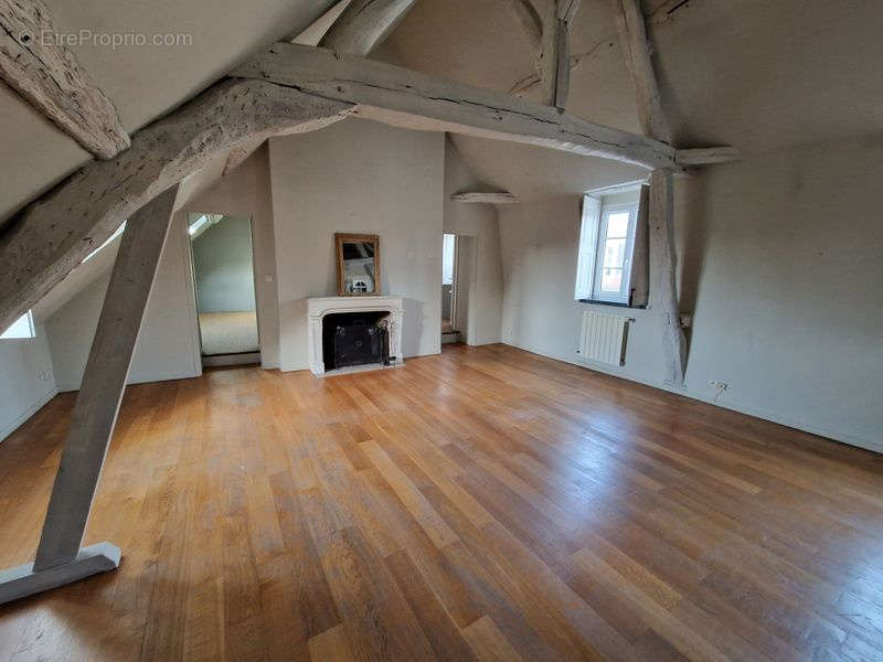 Appartement à COMPIEGNE