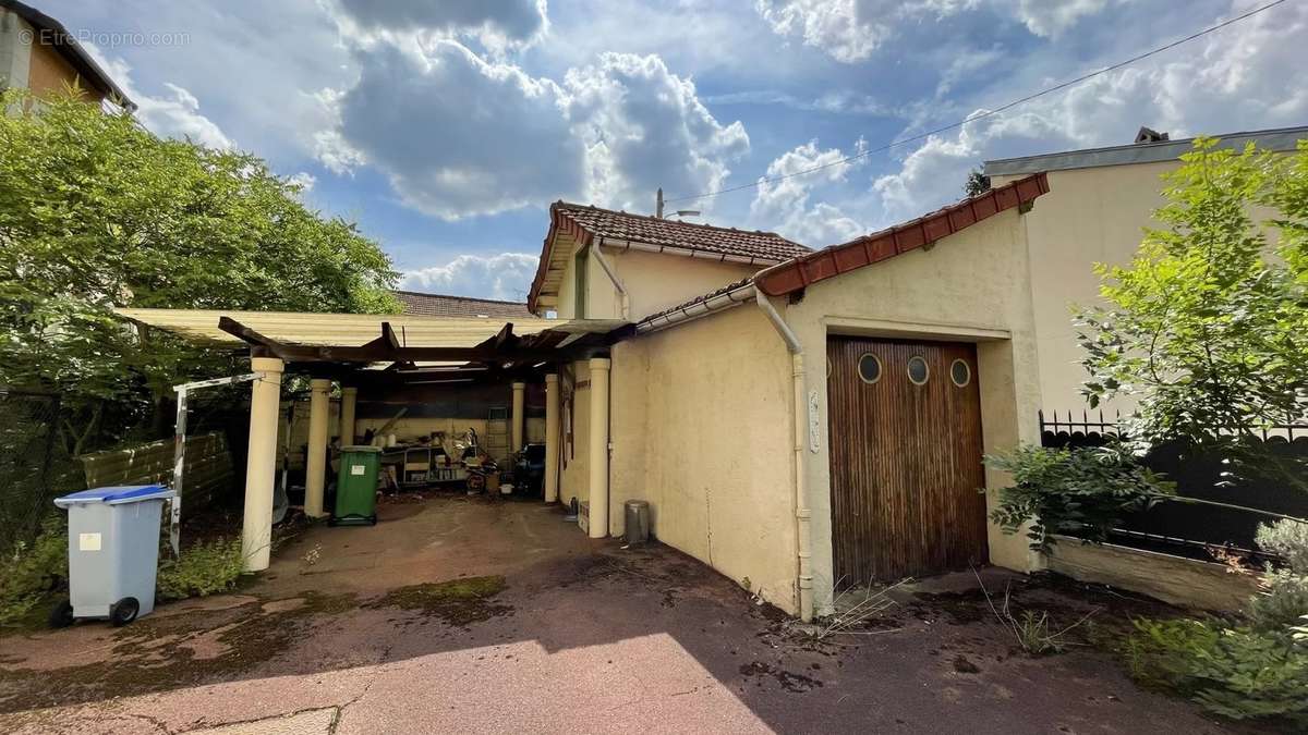 Maison à LES PAVILLONS-SOUS-BOIS