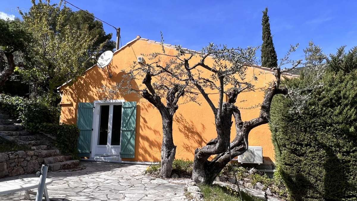 Maison à BARGEMON