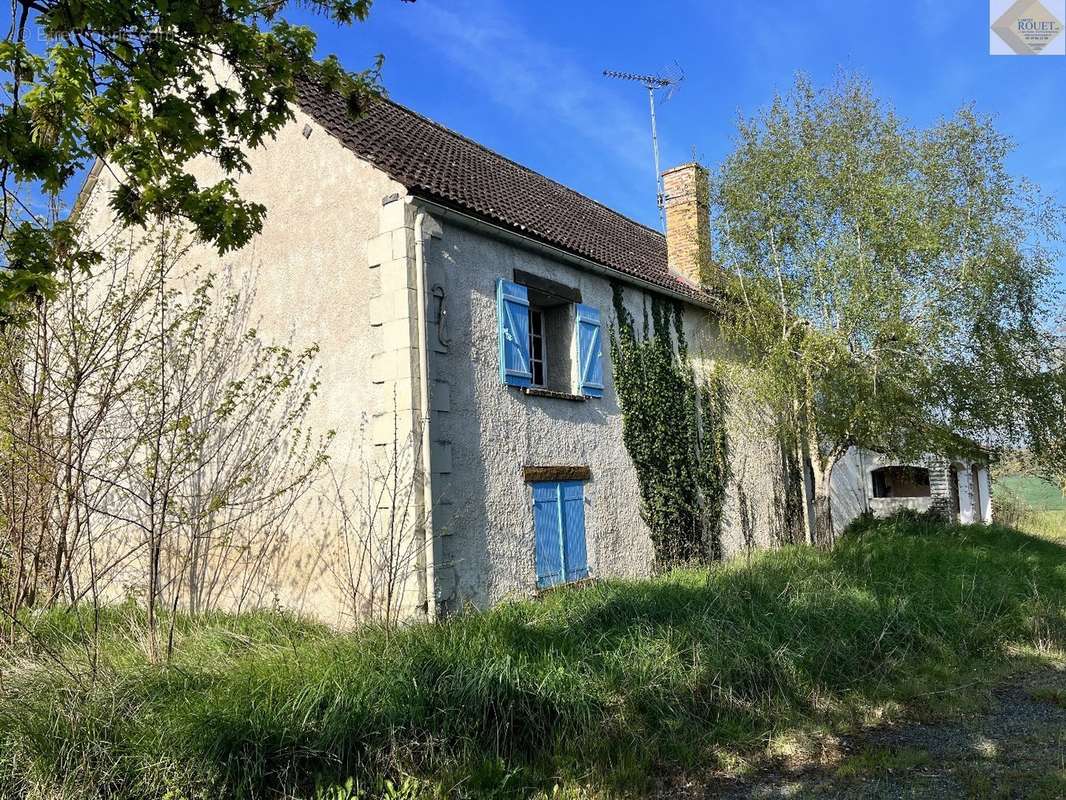 Maison à YZEURES-SUR-CREUSE