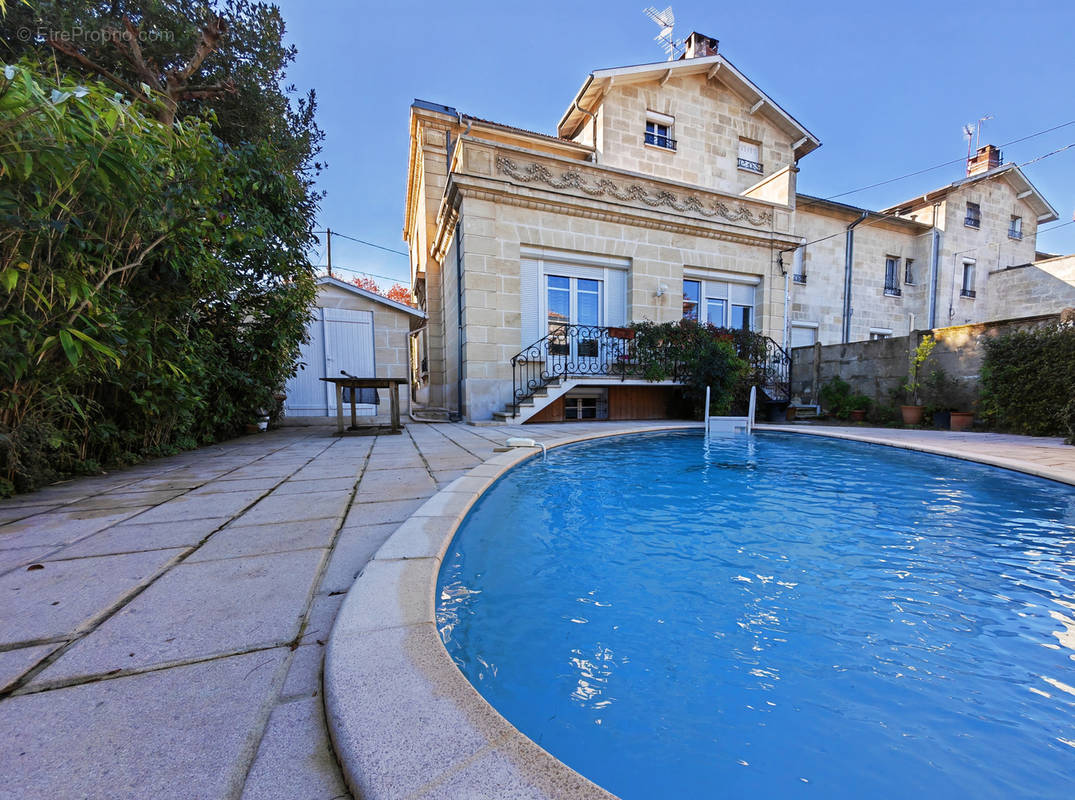 Maison à BORDEAUX