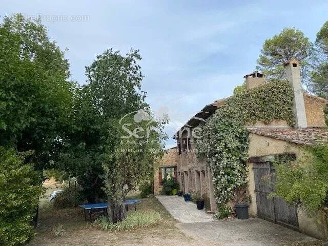 Maison à ENTRECASTEAUX