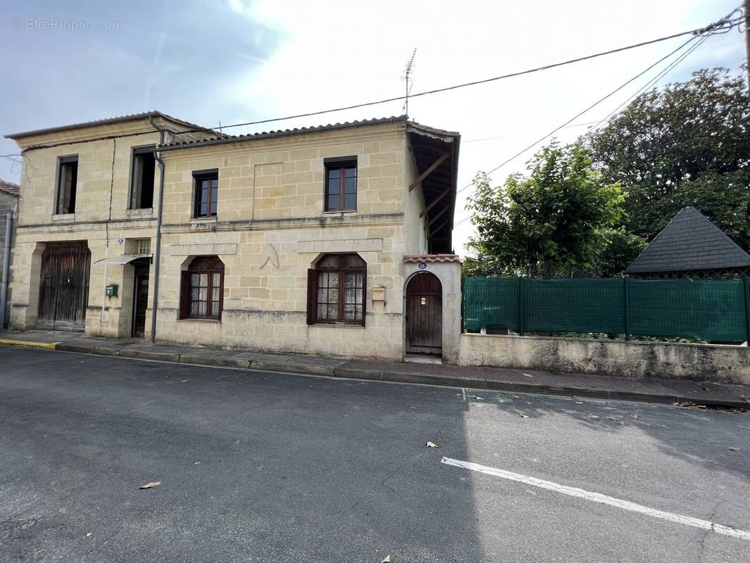 Maison à CASTILLON-LA-BATAILLE