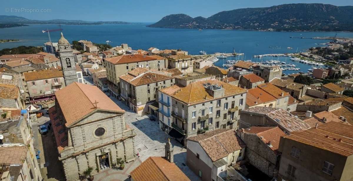 Maison à PORTO-VECCHIO