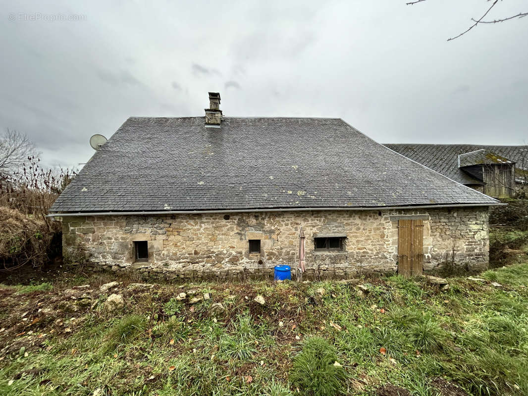 Maison à EYREIN