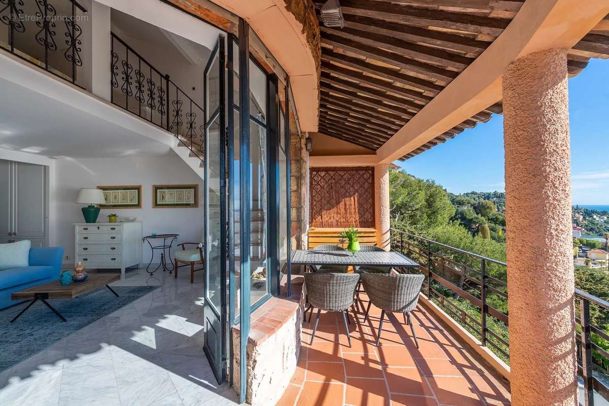 Appartement à VILLEFRANCHE-SUR-MER