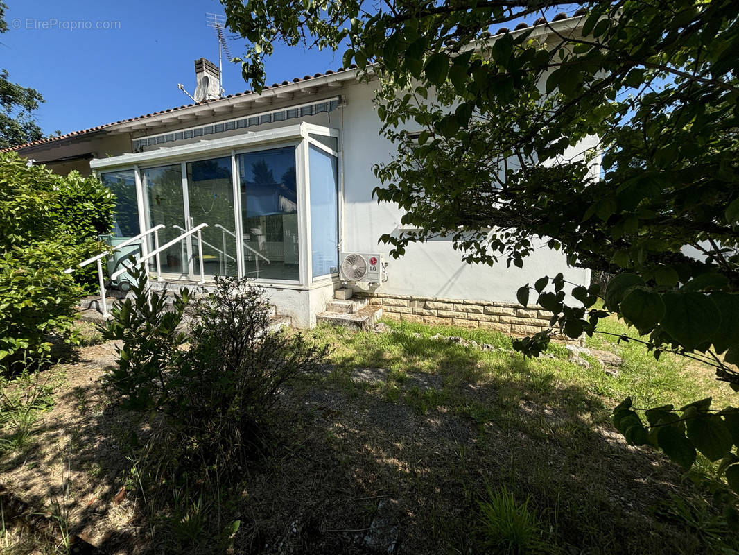 Maison à MESCHERS-SUR-GIRONDE