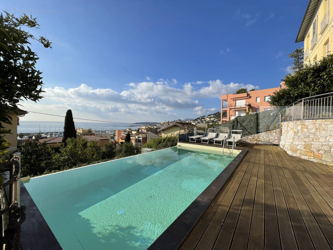 Appartement à MENTON