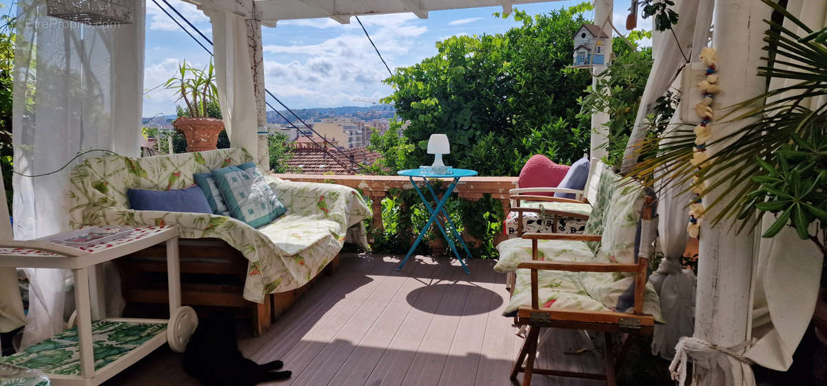 Appartement à NICE