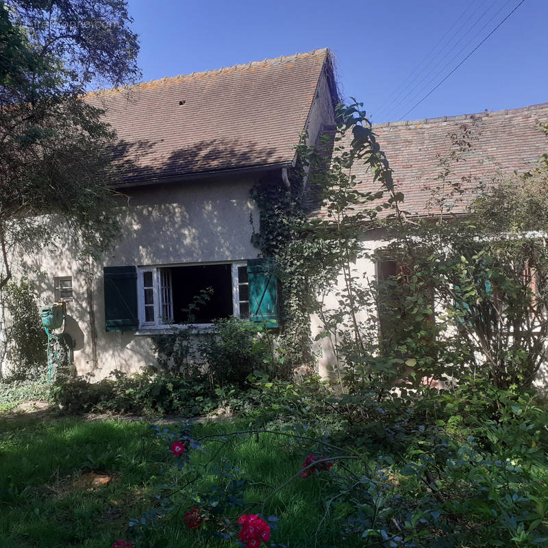 Maison à LA VILLENEUVE-EN-CHEVRIE