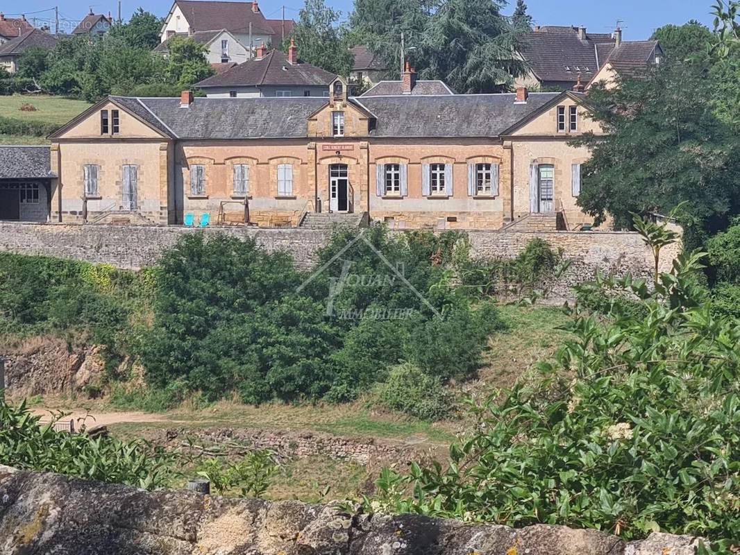 Appartement à BOURBON-L&#039;ARCHAMBAULT