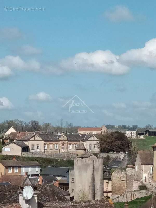 Appartement à BOURBON-L&#039;ARCHAMBAULT