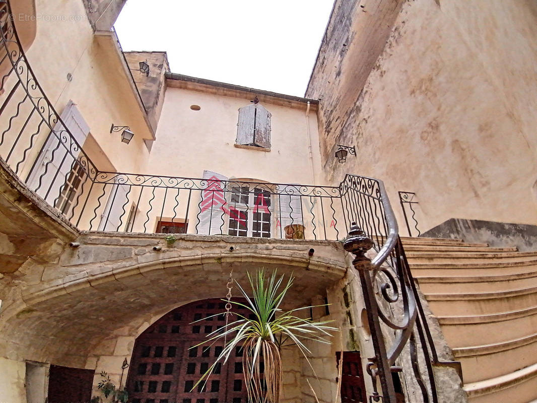 Maison à BEAUCAIRE