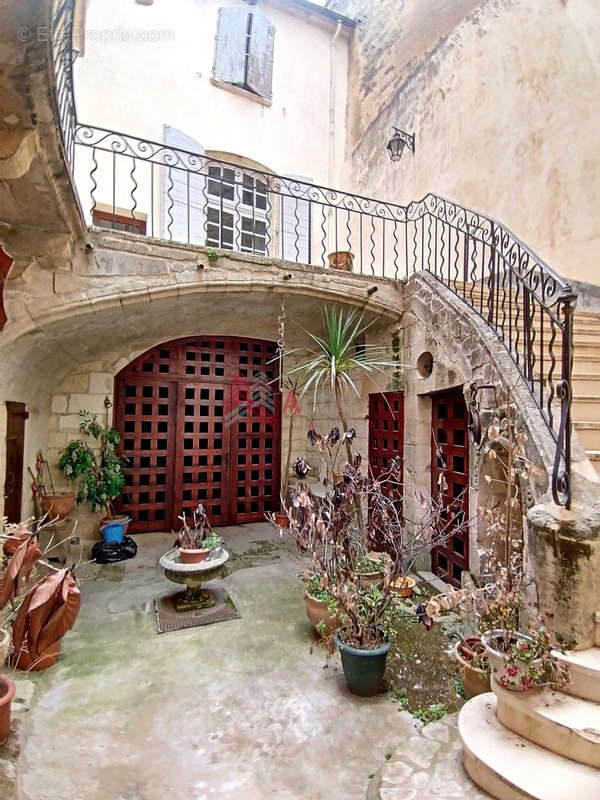 Maison à BEAUCAIRE