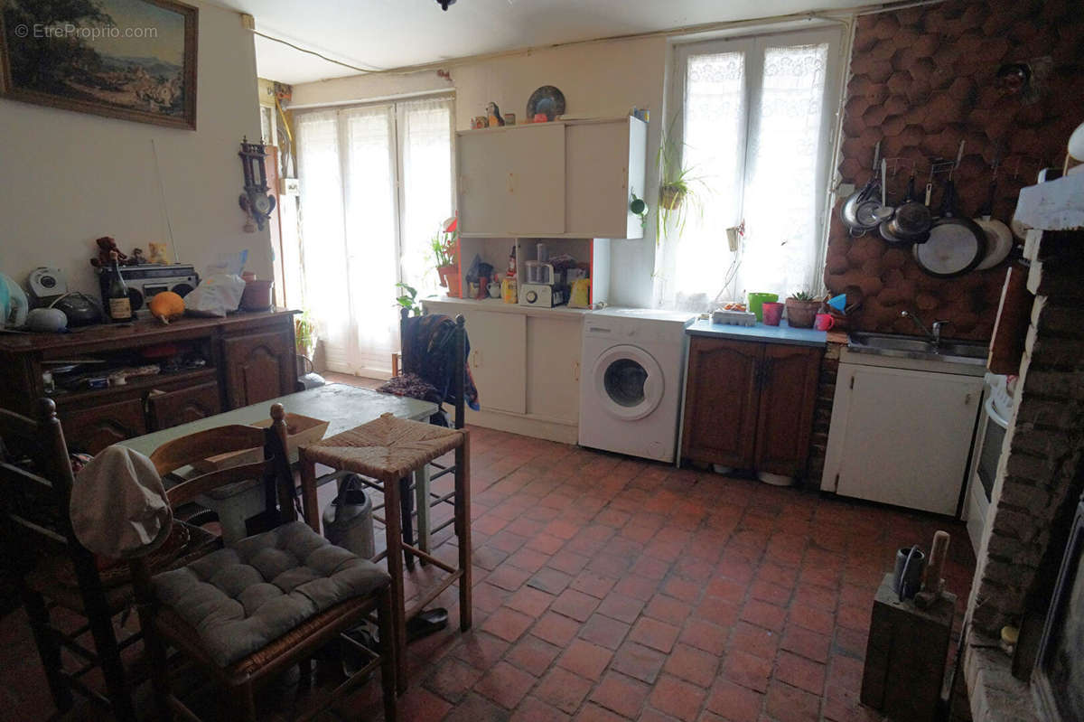 Appartement à AILLANT-SUR-THOLON