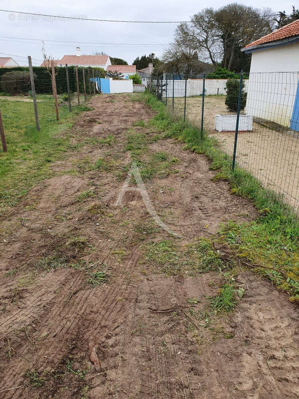 Terrain à BARBATRE