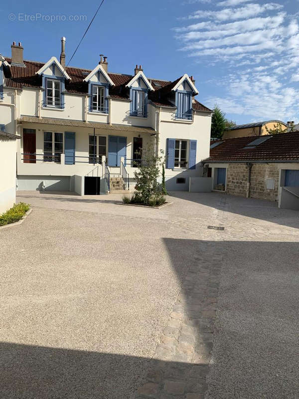 Appartement à MAISONS-LAFFITTE