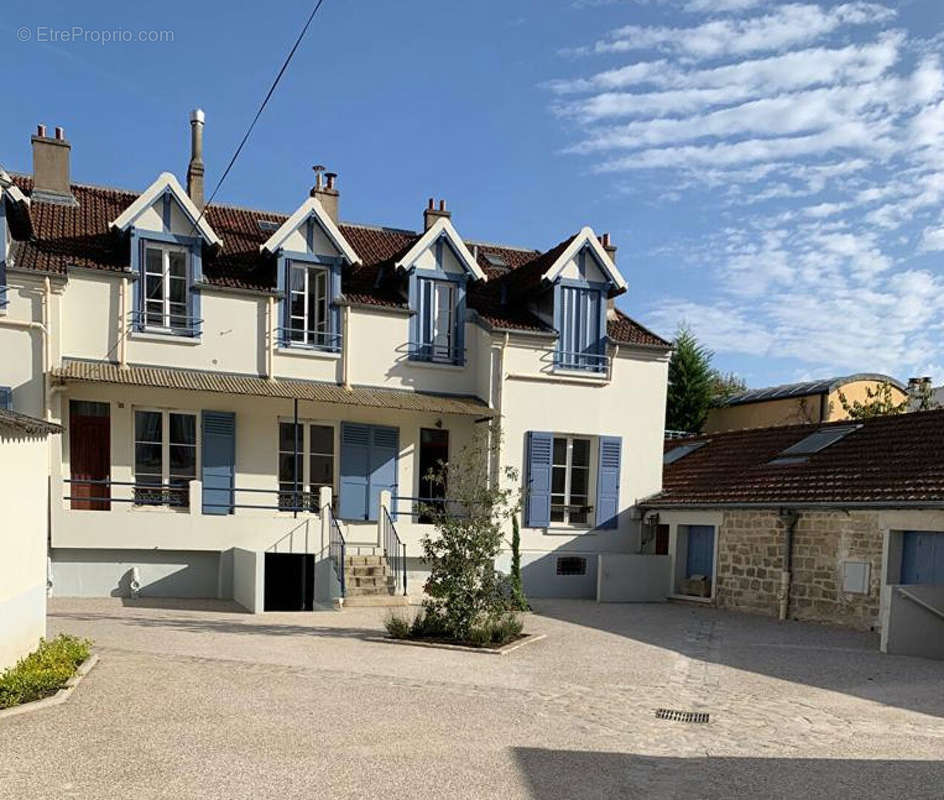 Appartement à MAISONS-LAFFITTE