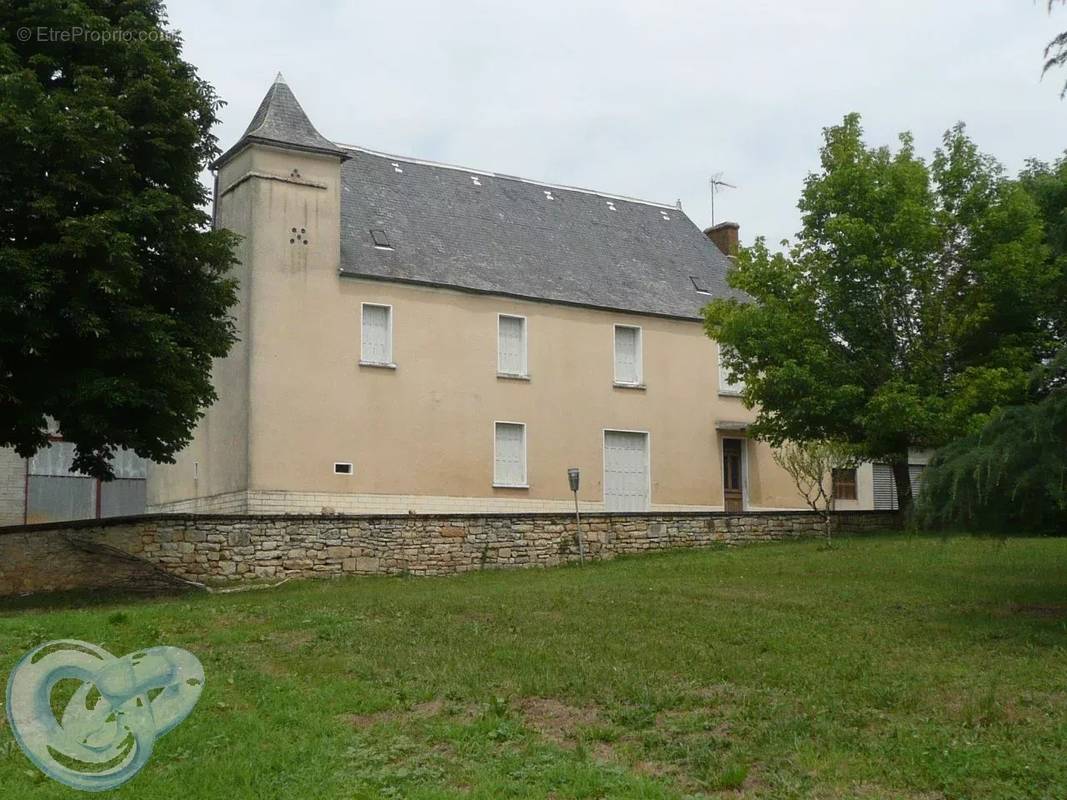 Maison à SAINT-MARTIAL-DE-NABIRAT