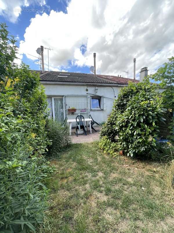 Maison à LOUVRES