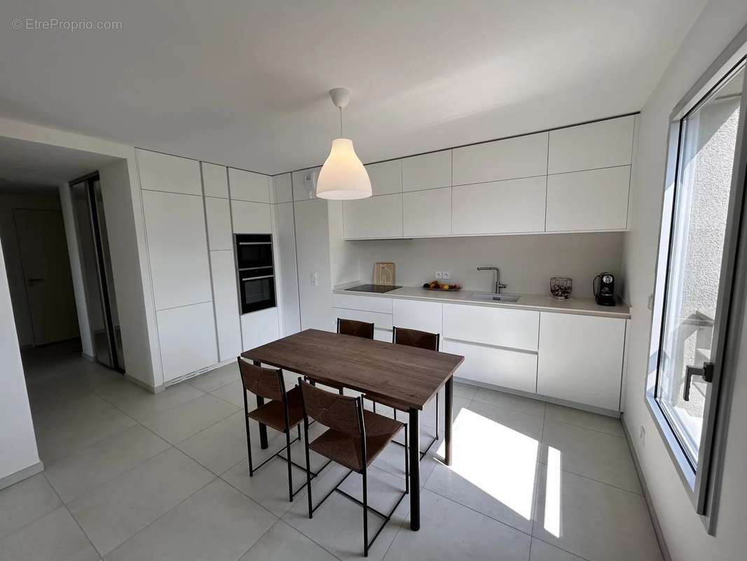 Appartement à MOUGINS