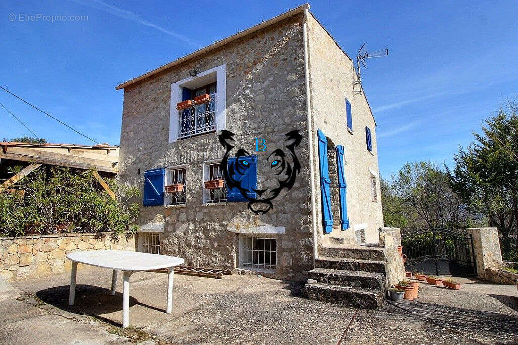 Maison à SAINT-PAUL-EN-FORET