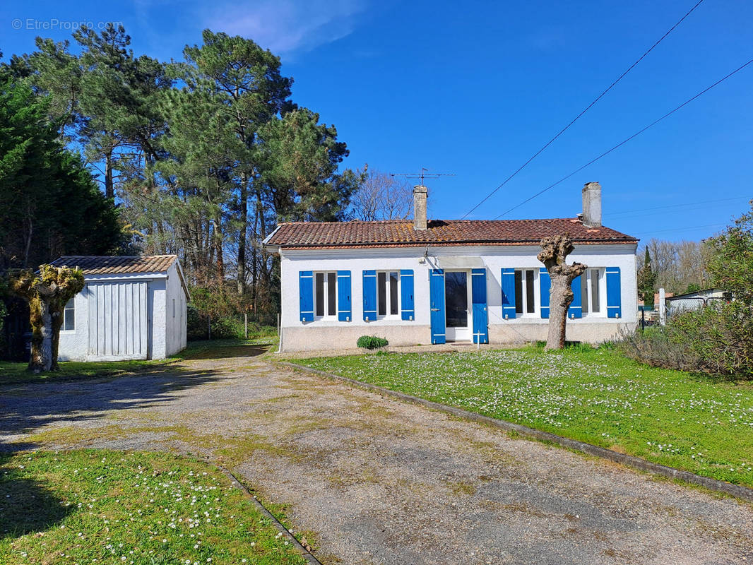 Maison à LEOGNAN