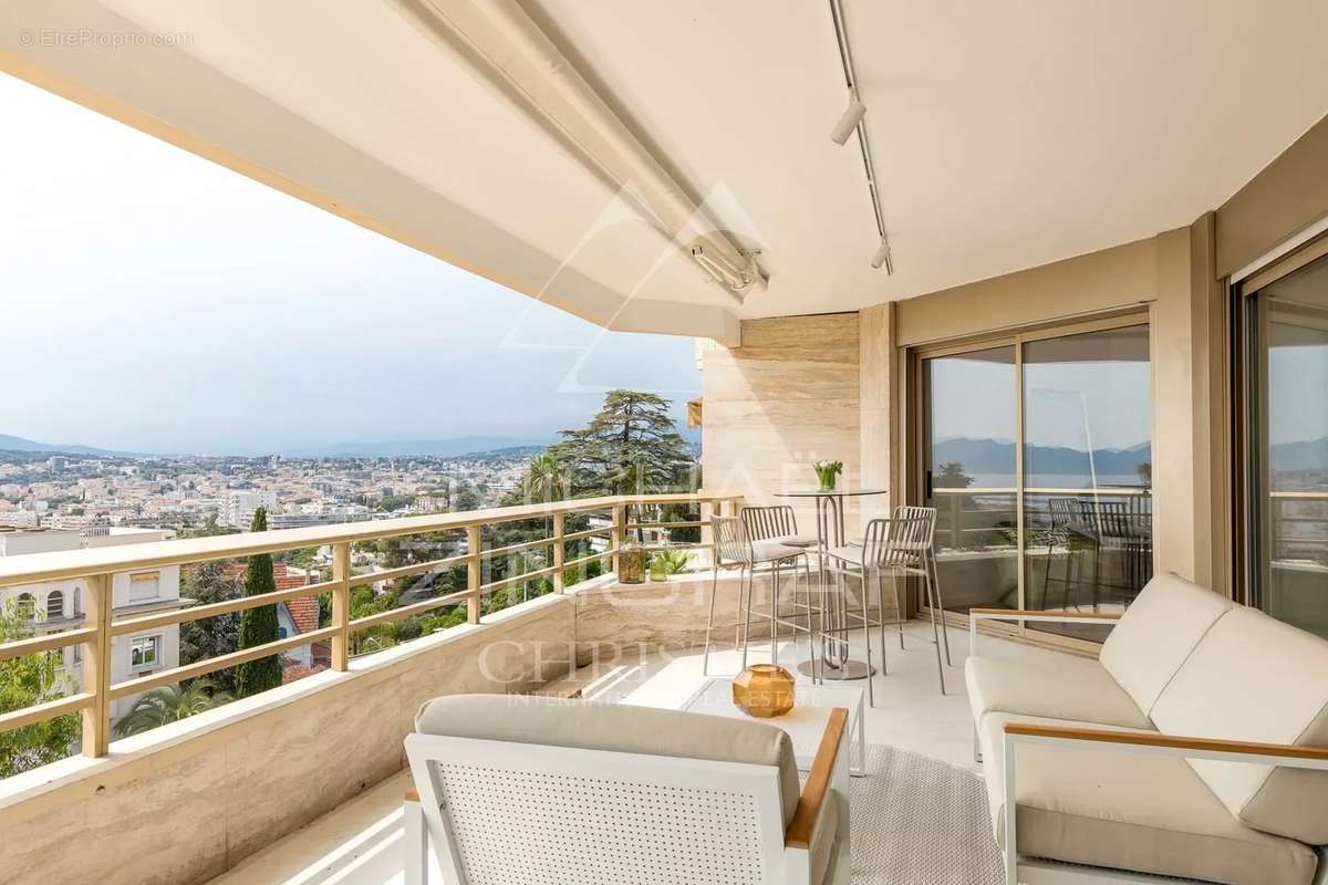 Appartement à CANNES