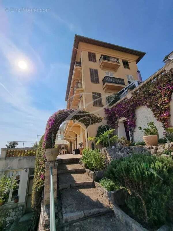 Maison à ROQUEBRUNE-CAP-MARTIN