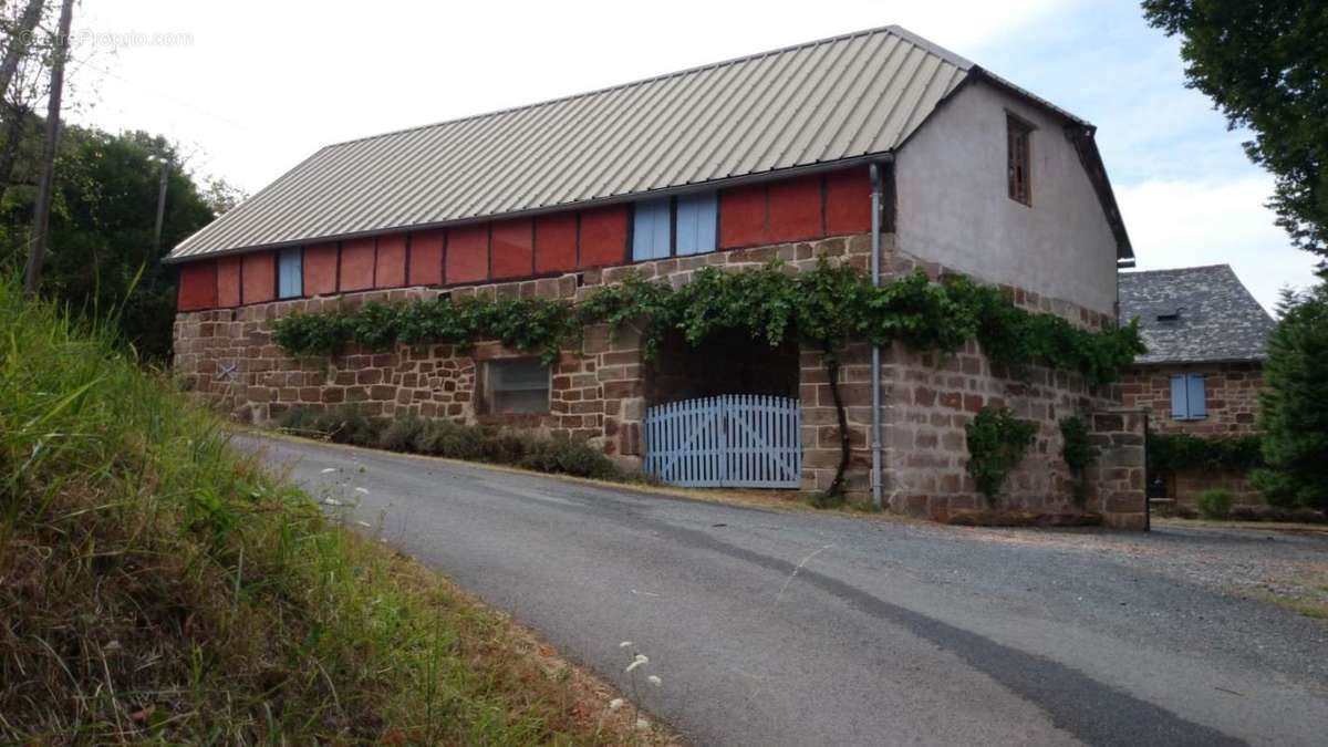 Maison à BRIGNAC-LA-PLAINE