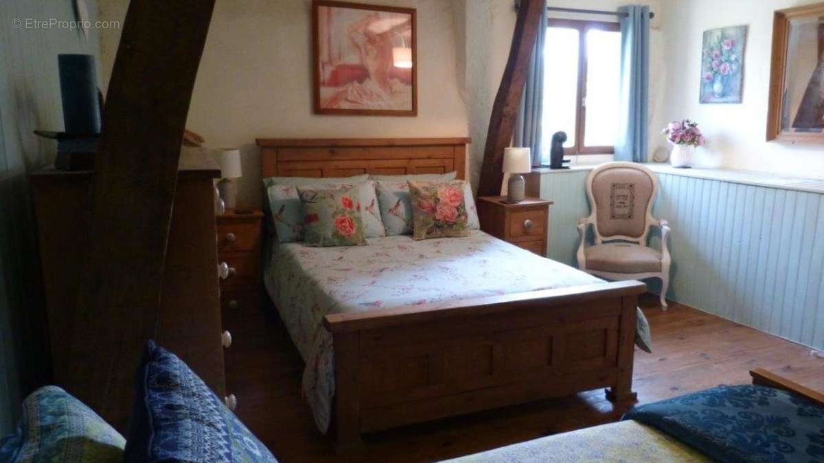 m Bed 3iv - Maison à TRIE-SUR-BAISE