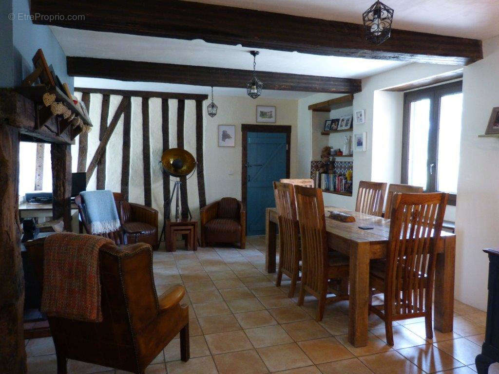 m dining i - Maison à TRIE-SUR-BAISE