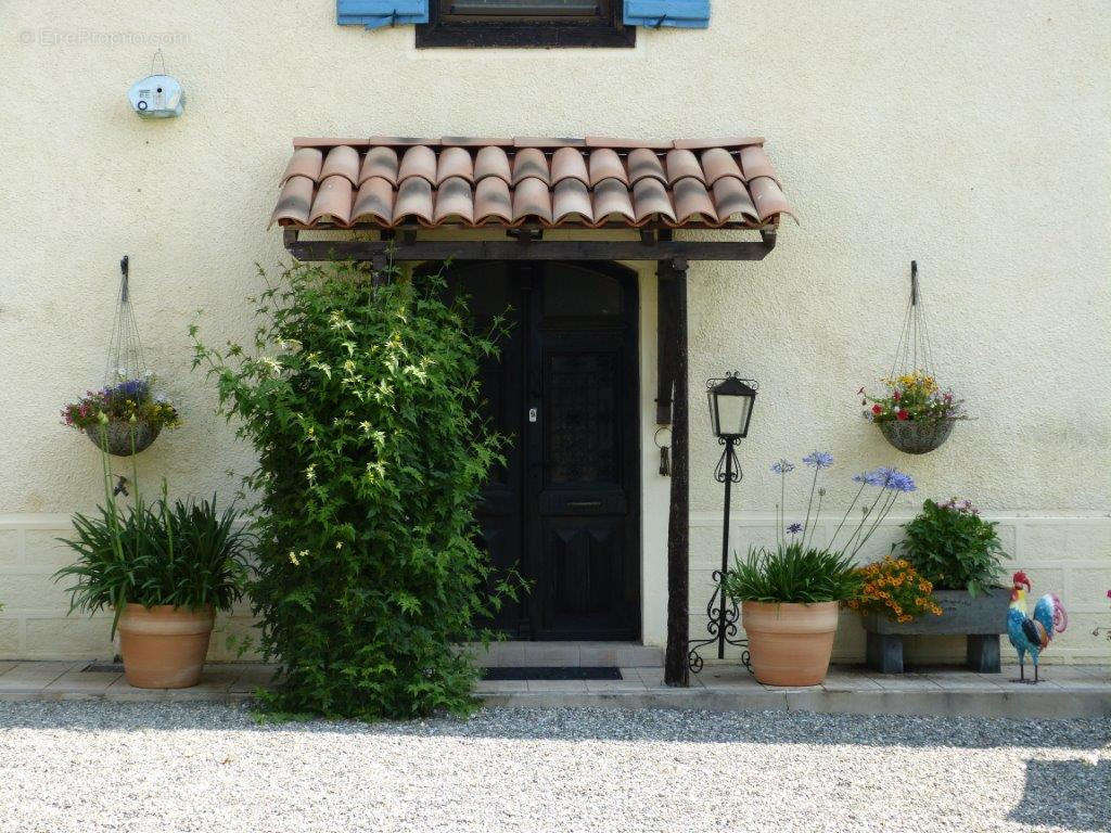 m entrance door - Maison à TRIE-SUR-BAISE