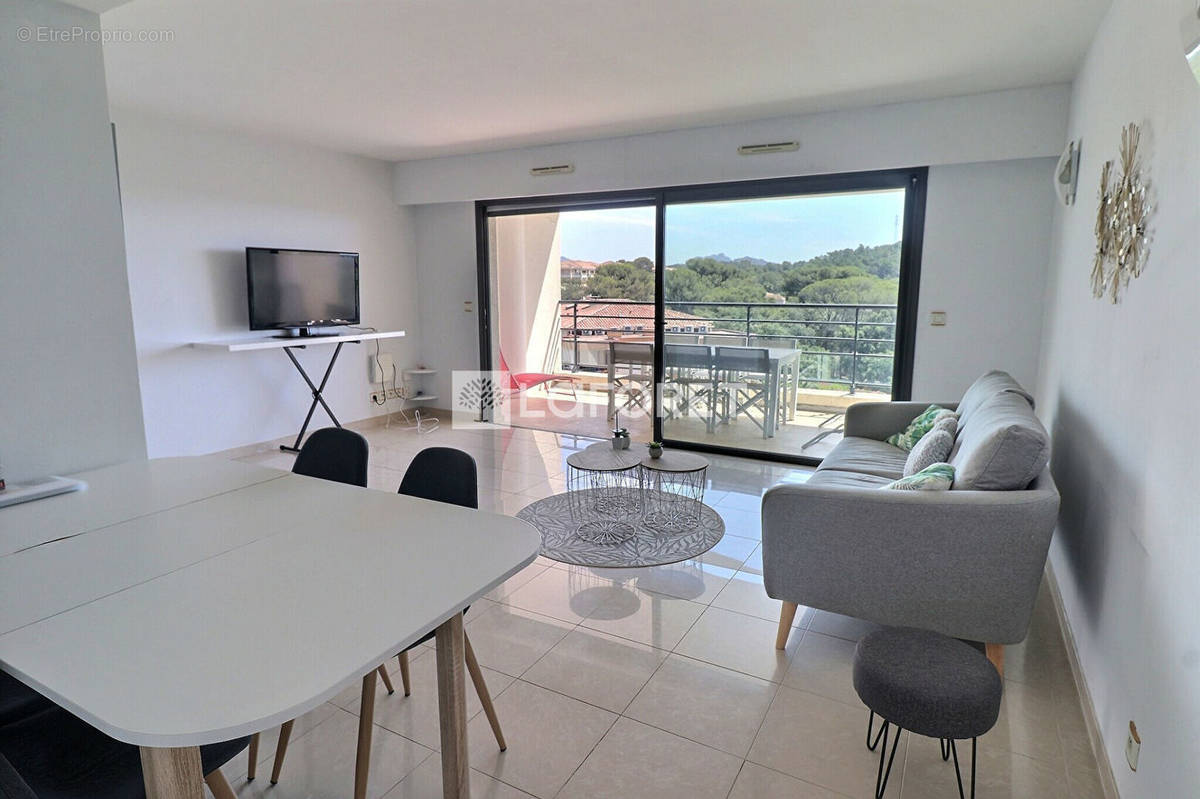 Appartement à SAINT-RAPHAEL