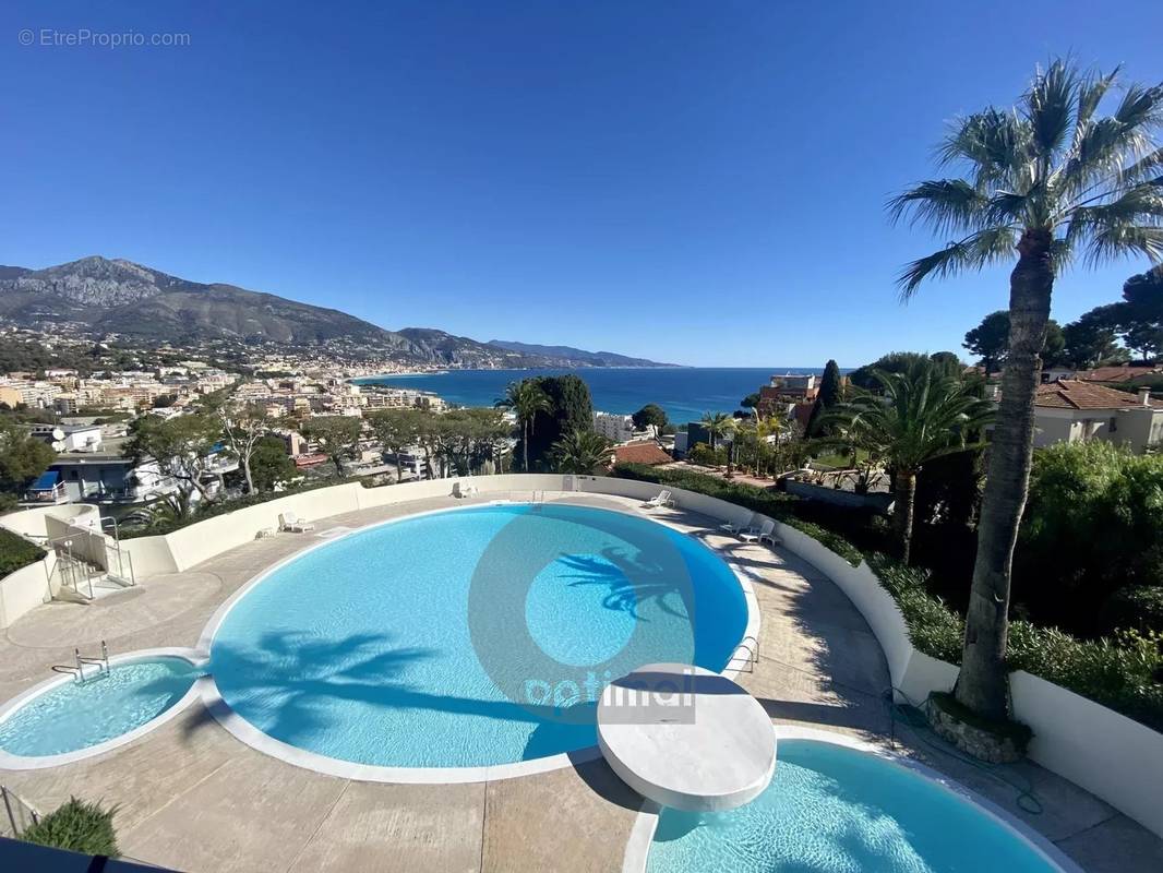 Appartement à ROQUEBRUNE-CAP-MARTIN