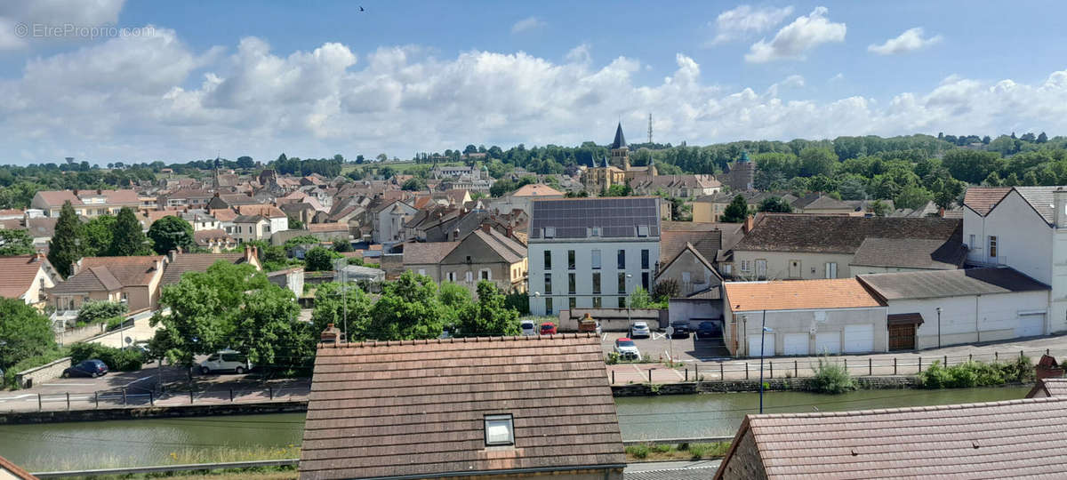 Appartement à PARAY-LE-MONIAL