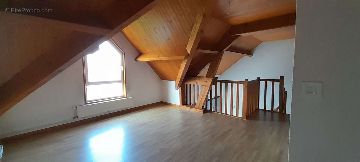 Appartement à PARAY-LE-MONIAL