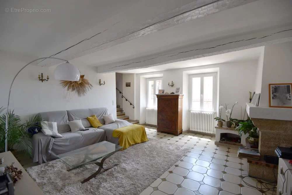 Appartement à FAYENCE