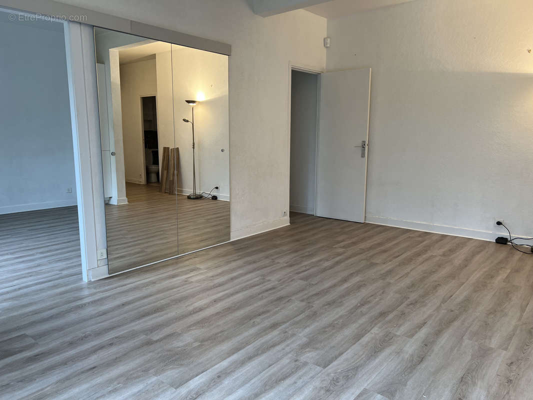 Appartement à BIEVRES