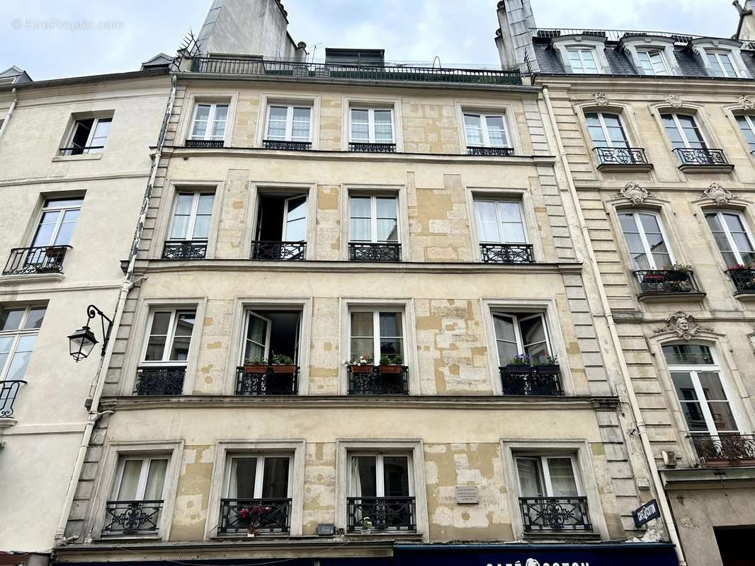 Appartement à PARIS-6E