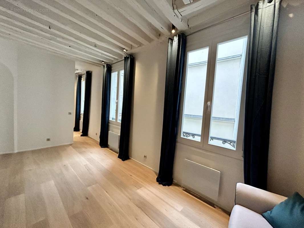 Appartement à PARIS-6E