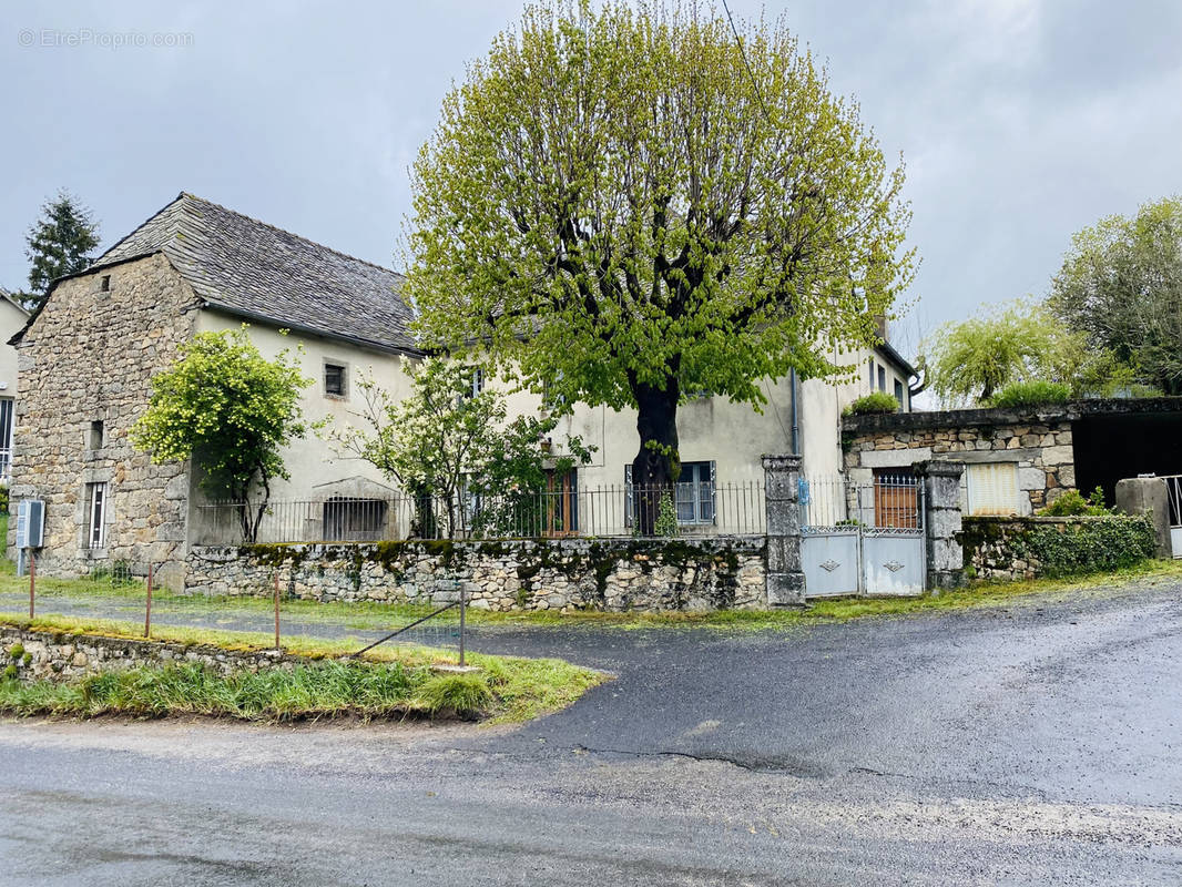 Maison à LAGUIOLE