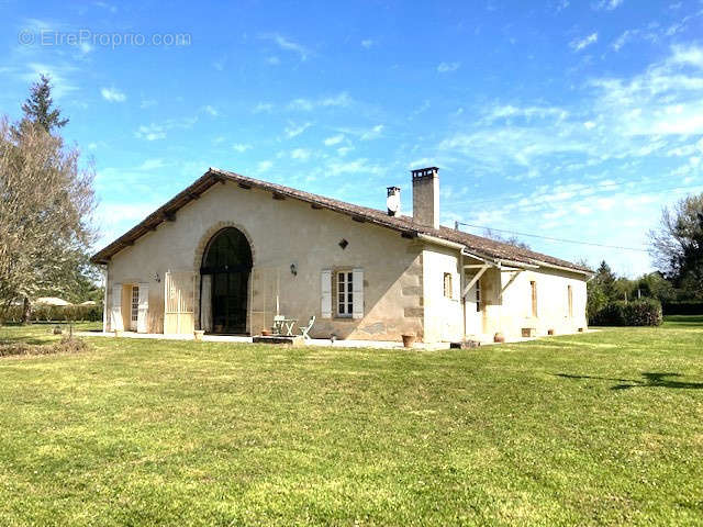 Maison à BAZAS