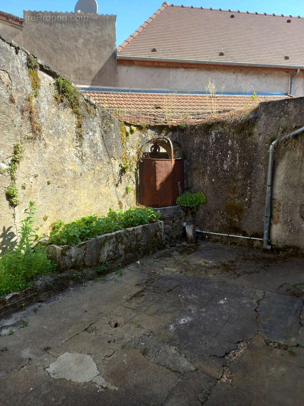 Maison à ARNAY-LE-DUC