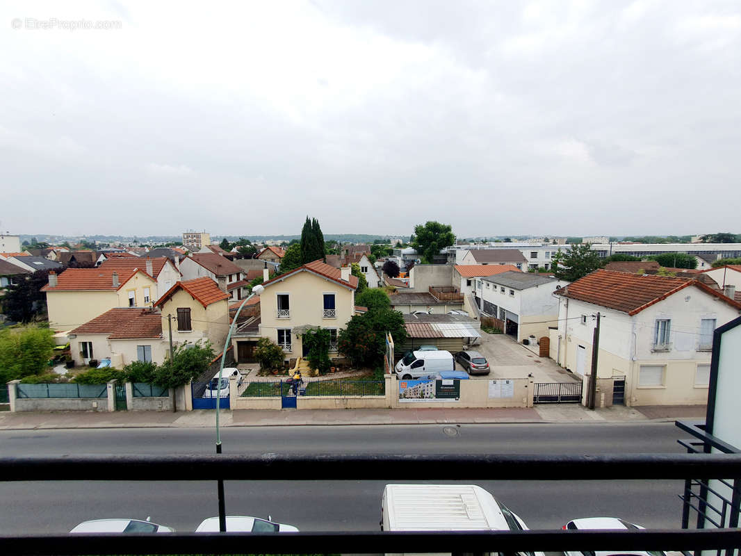 Appartement à SAINT-MAUR-DES-FOSSES