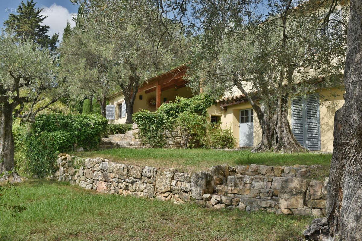 Maison à LE ROURET