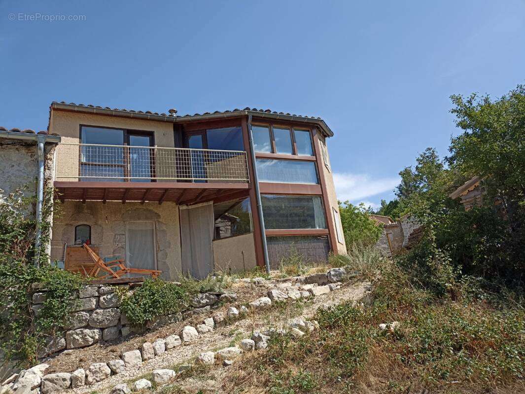 Maison à EOURRES