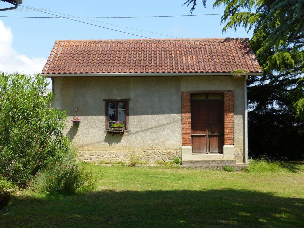 D cottage i - Maison à TRIE-SUR-BAISE