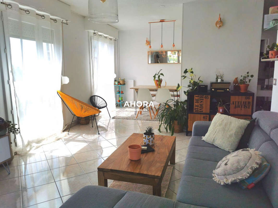 Appartement à MARSEILLE-10E